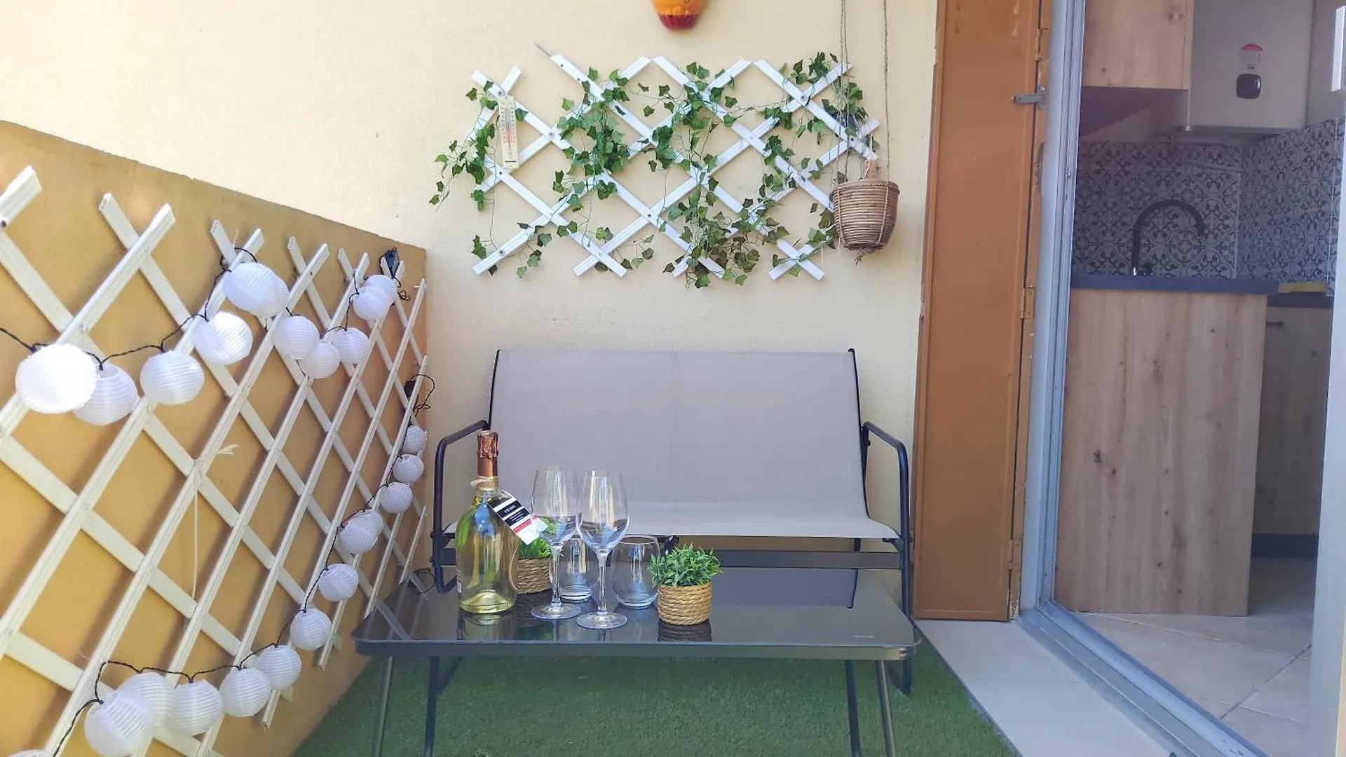 Apartmán 30M2 - Clim - Wifi - 100M Des Plages Fréjus